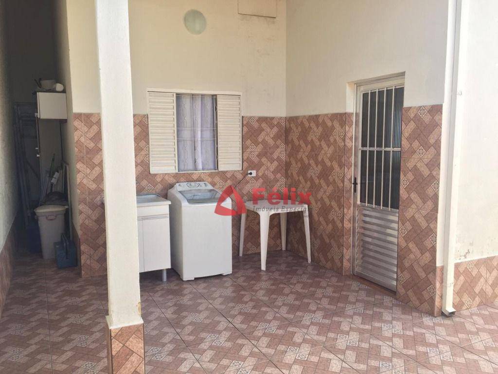 Casa à venda com 2 quartos, 140m² - Foto 15