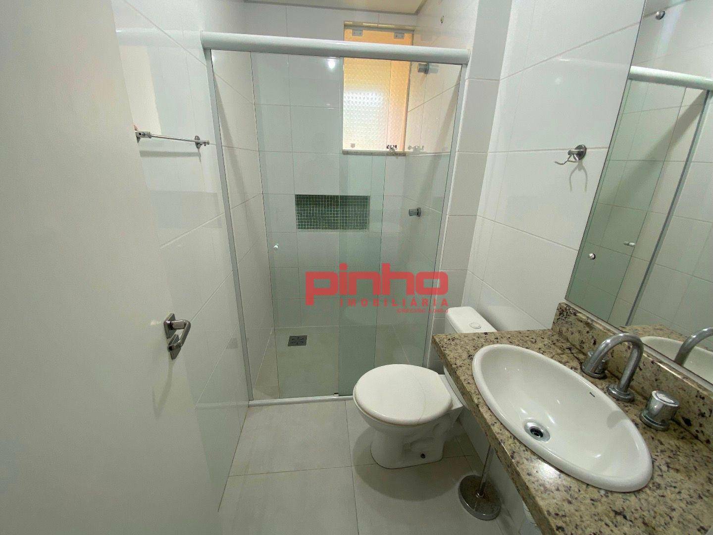 Apartamento para alugar com 2 quartos, 64m² - Foto 12