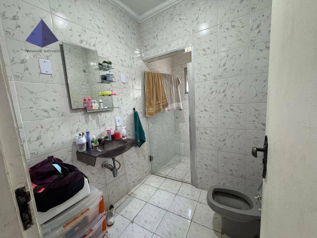 Sobrado à venda com 8 quartos, 300m² - Foto 40