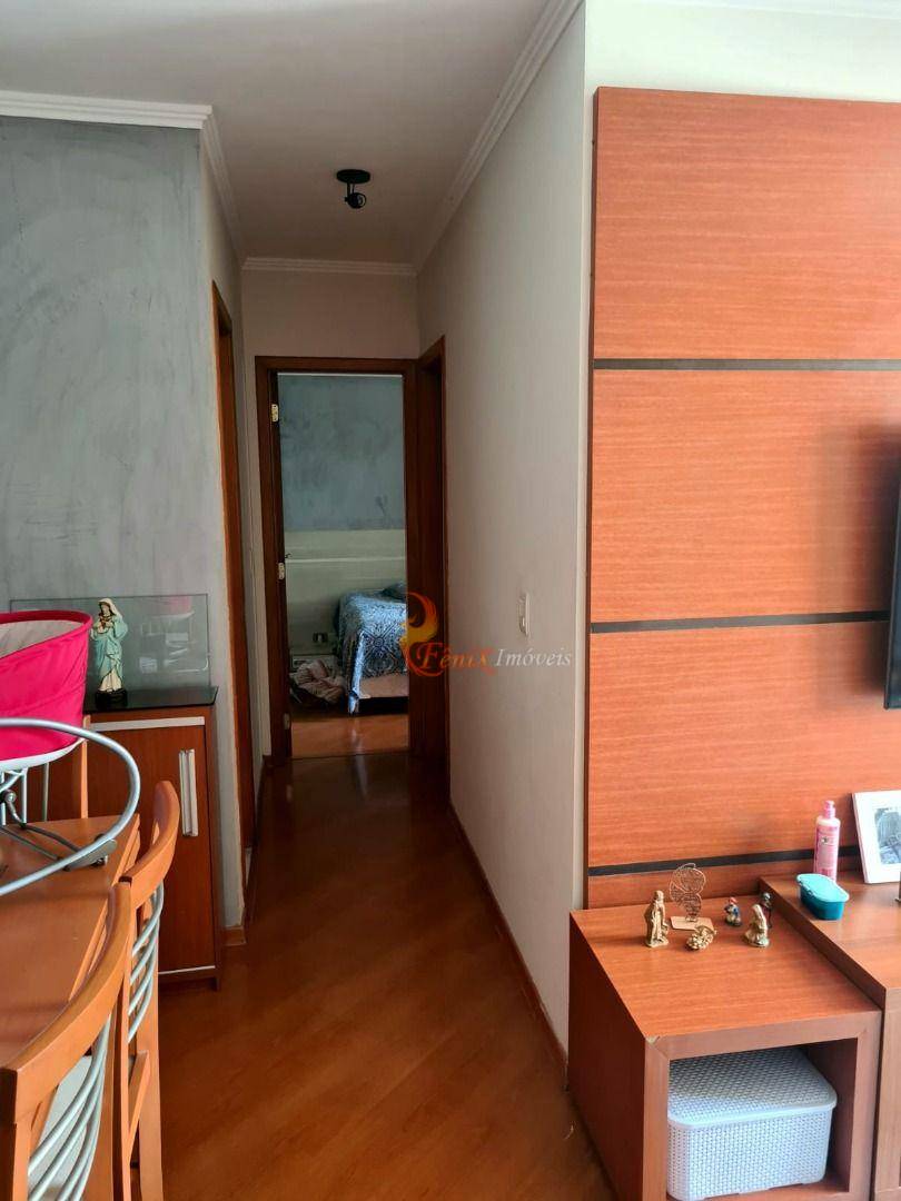 Apartamento à venda com 2 quartos, 67m² - Foto 3