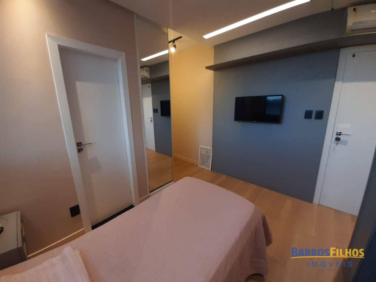 Casa à venda com 3 quartos, 210M2 - Foto 15