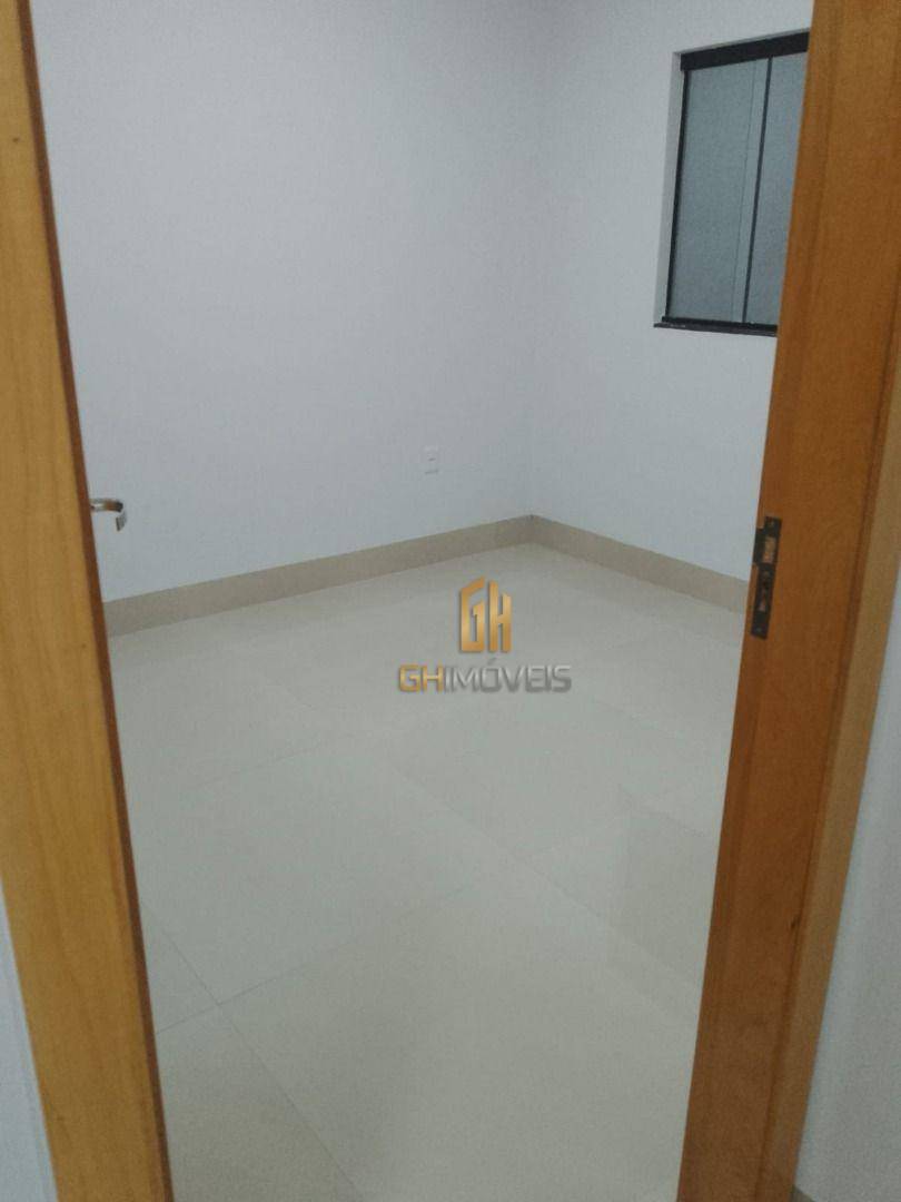 Casa à venda com 3 quartos, 100m² - Foto 3