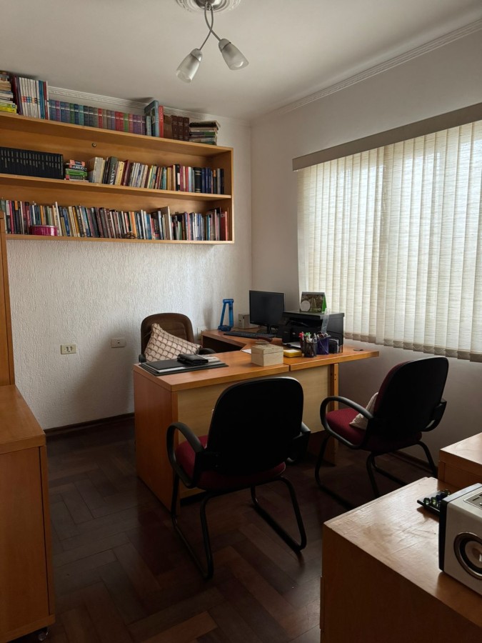 Casa à venda com 3 quartos, 250m² - Foto 17