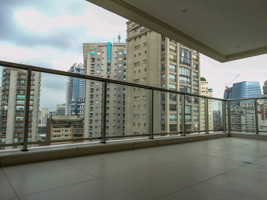 Apartamento para alugar com 3 quartos, 200m² - Foto 15