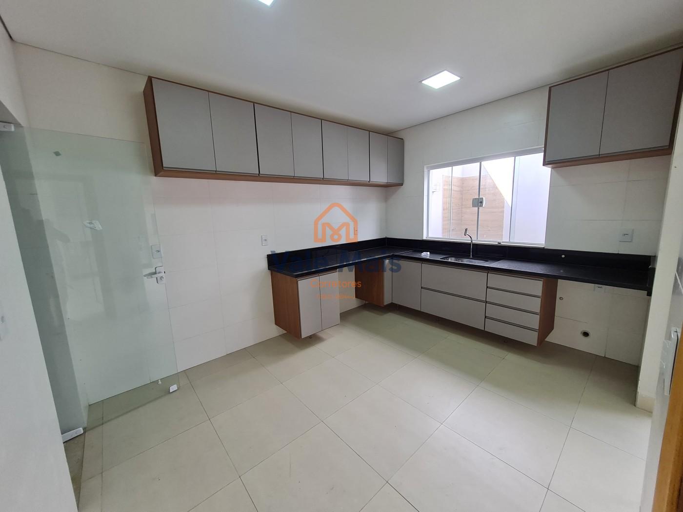 Casa à venda com 3 quartos, 160m² - Foto 4