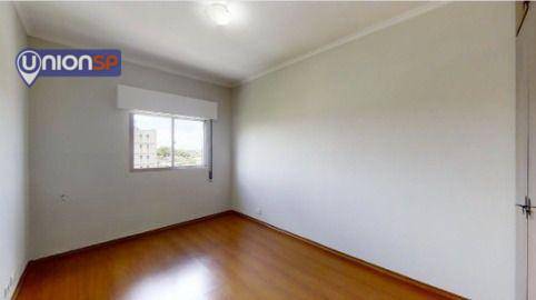 Apartamento à venda com 2 quartos, 72m² - Foto 4