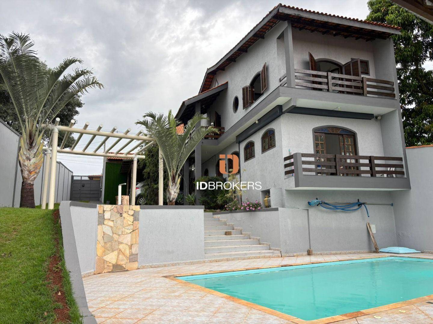 Casa, 4 quartos, 310 m² - Foto 2