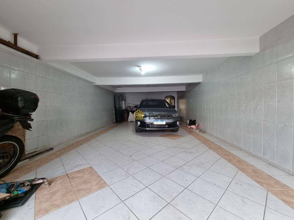 Sobrado à venda com 3 quartos, 307m² - Foto 32