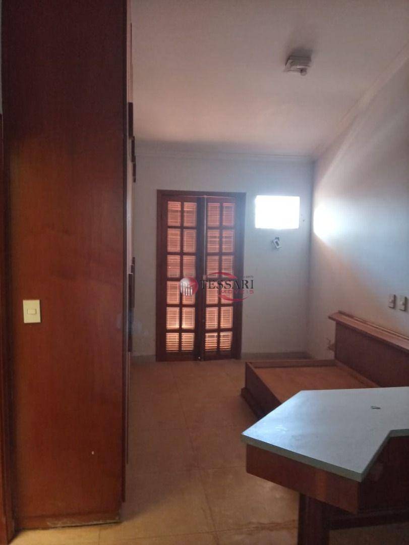 Casa para alugar com 4 quartos, 441m² - Foto 10