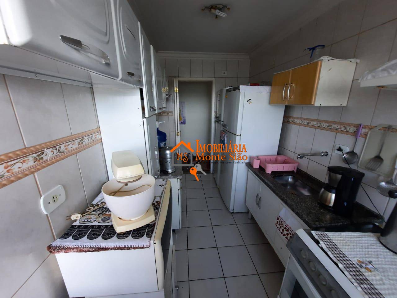 Apartamento à venda com 2 quartos, 61m² - Foto 4