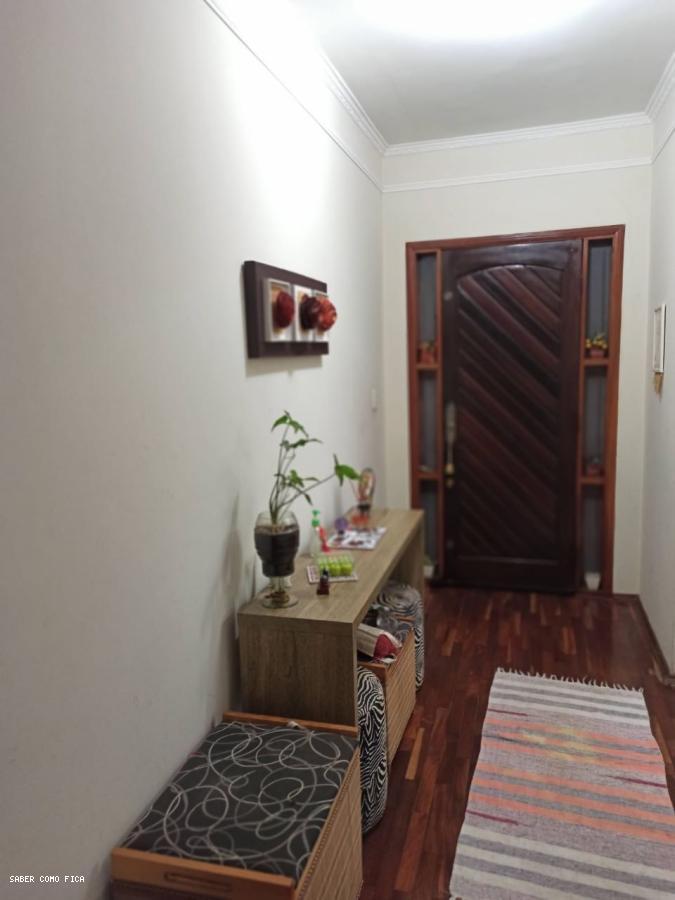 Casa à venda com 3 quartos, 400m² - Foto 7