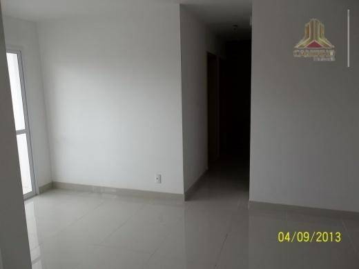 Apartamento à venda com 3 quartos, 68m² - Foto 3