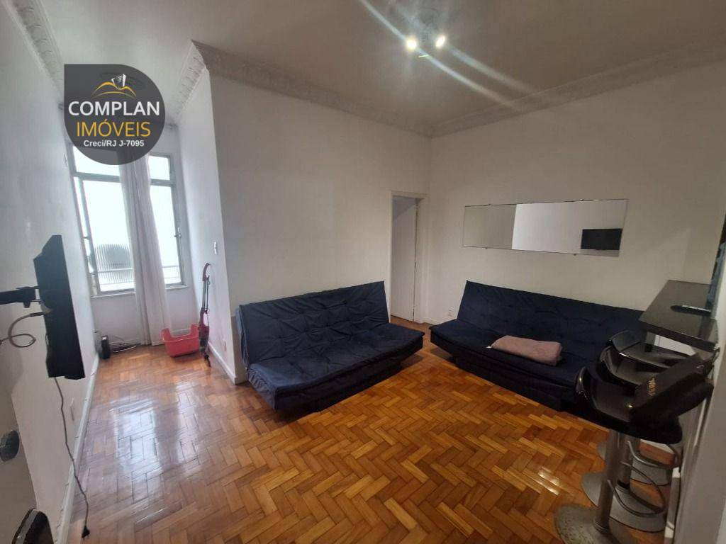 Apartamento à venda com 1 quarto, 50m² - Foto 2