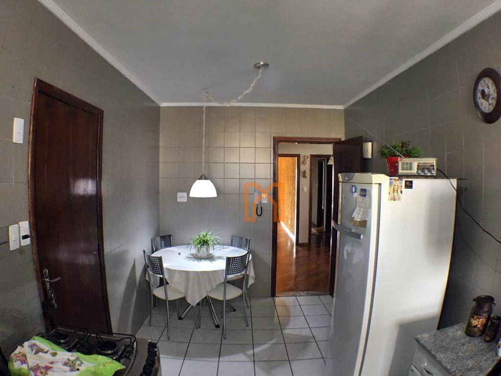 Apartamento à venda com 3 quartos, 151m² - Foto 22