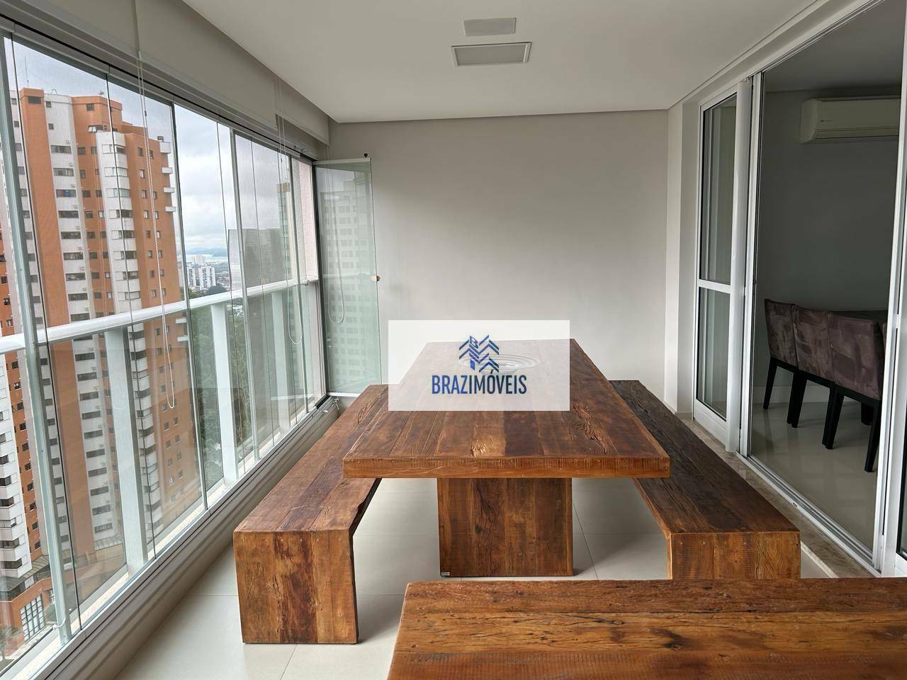 Apartamento à venda com 3 quartos, 213m² - Foto 10