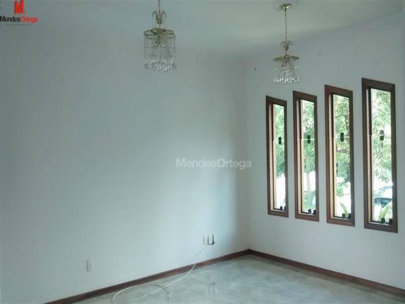 Casa de Condomínio para alugar com 3 quartos, 360m² - Foto 11