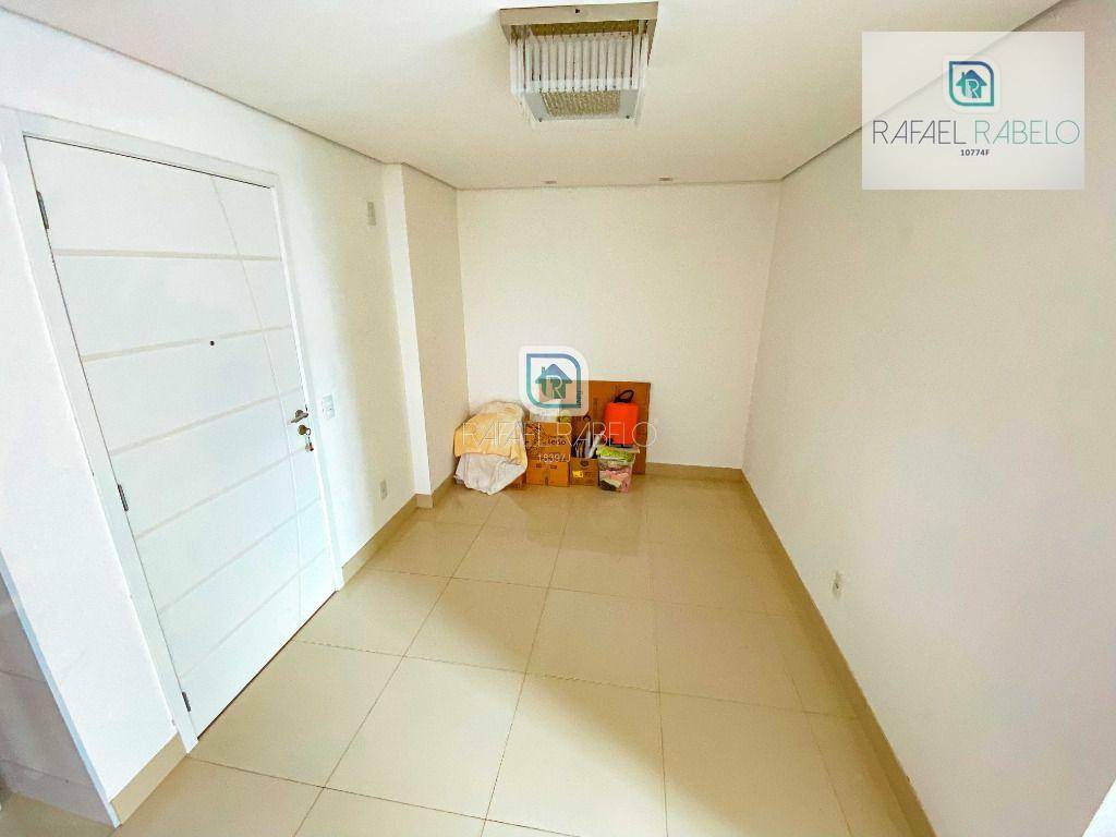 Apartamento para alugar com 3 quartos, 130m² - Foto 17