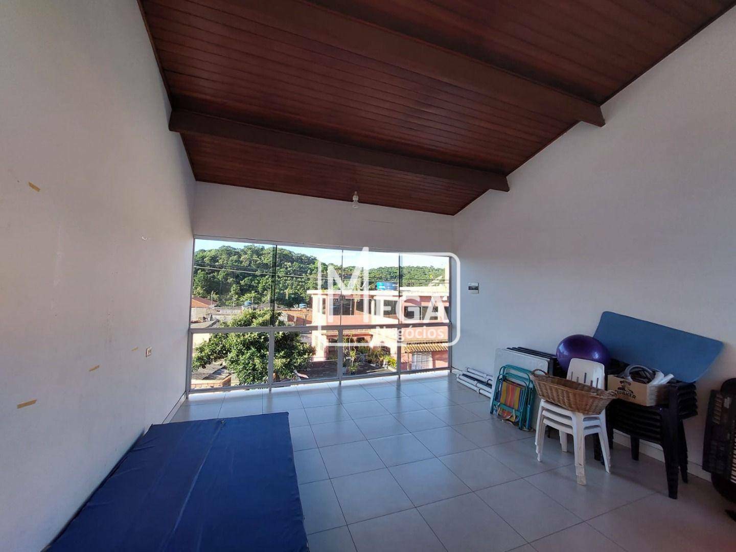 Casa à venda com 3 quartos, 285m² - Foto 15