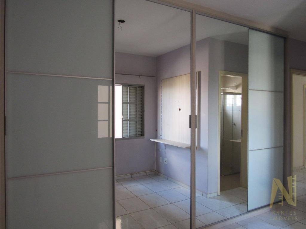 Apartamento à venda com 3 quartos, 99m² - Foto 8