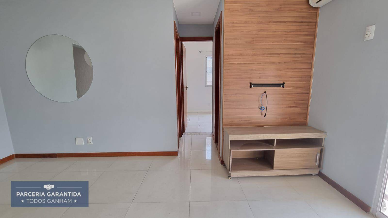 Apartamento à venda com 2 quartos, 60m² - Foto 4