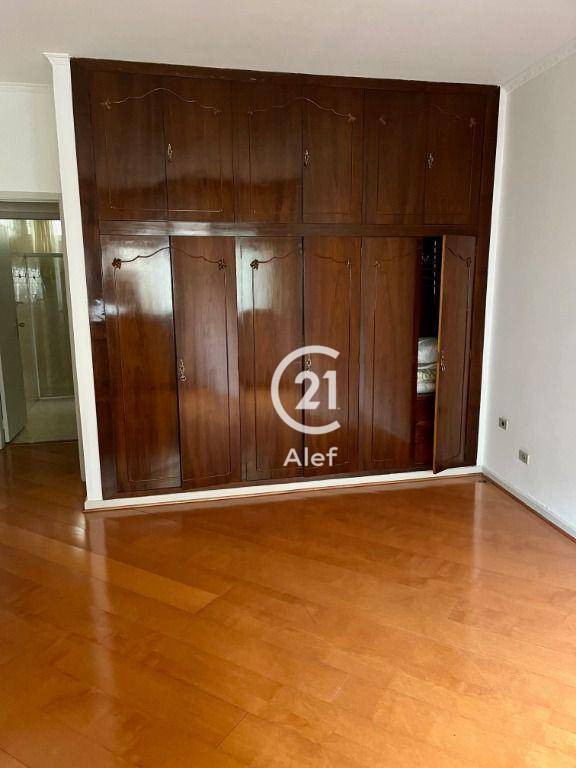 Apartamento à venda com 3 quartos, 174m² - Foto 10