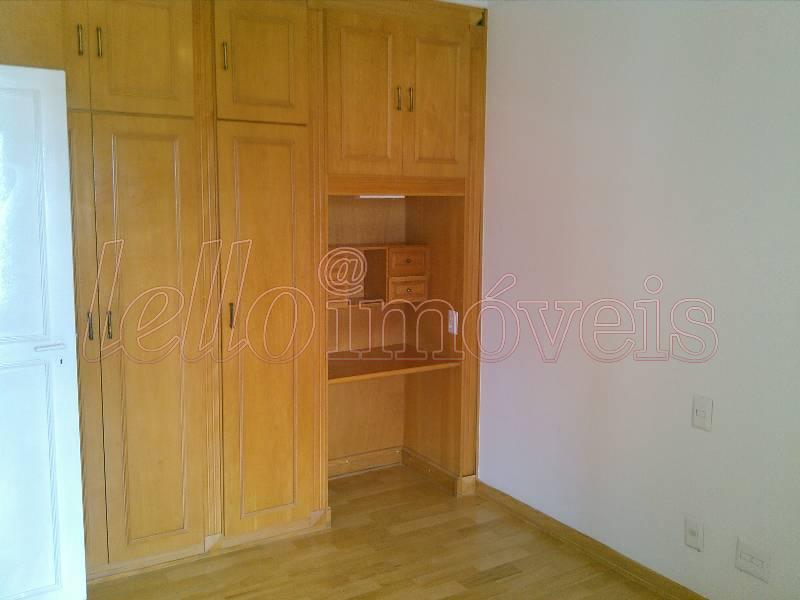 Apartamento para alugar com 4 quartos, 240m² - Foto 22