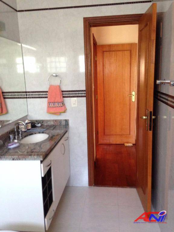 Sobrado à venda com 4 quartos, 238m² - Foto 25