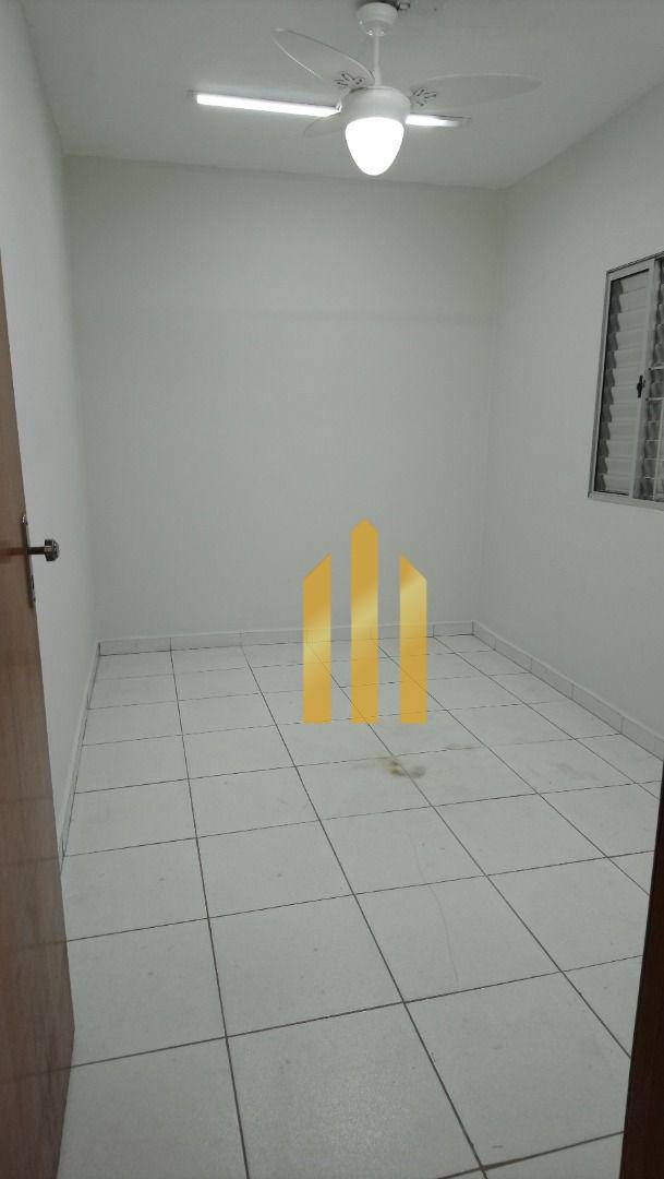 Sobrado para alugar com 2 quartos, 180m² - Foto 13