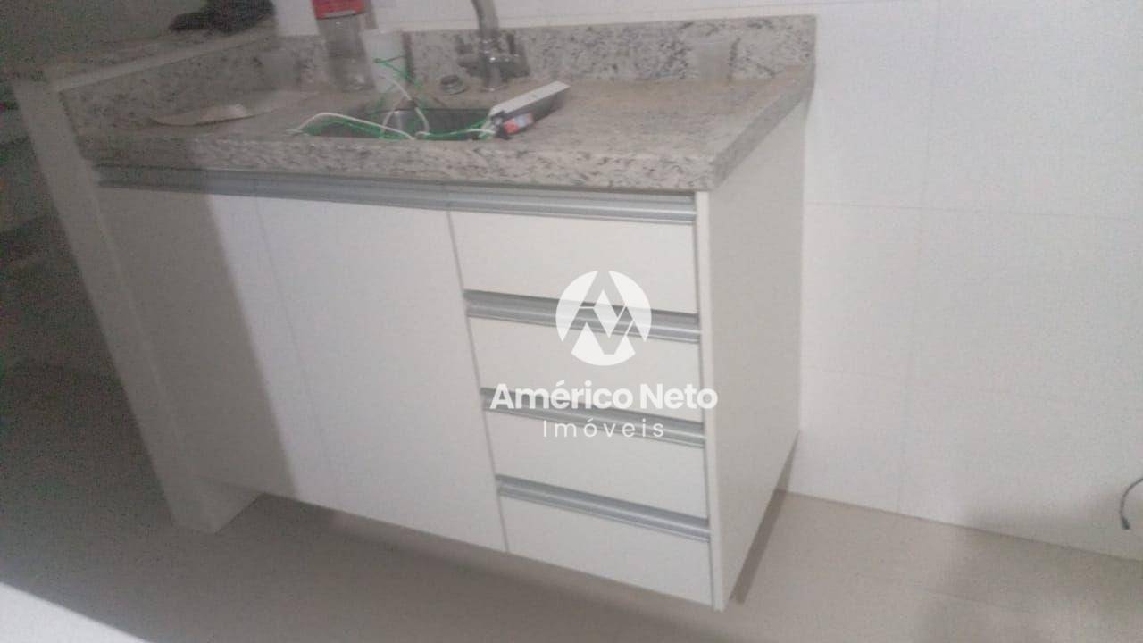 Apartamento à venda com 2 quartos, 68m² - Foto 5