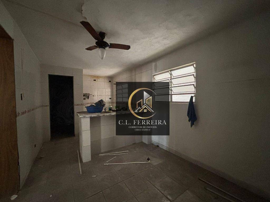 Casa à venda com 5 quartos, 332m² - Foto 8