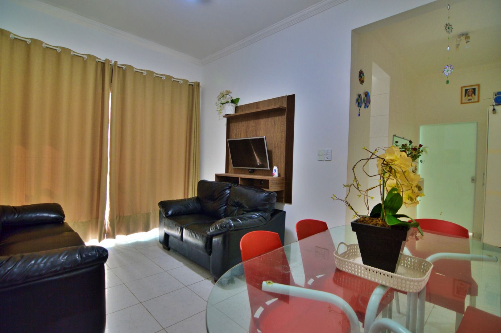 Apartamento à venda com 1 quarto, 60m² - Foto 2