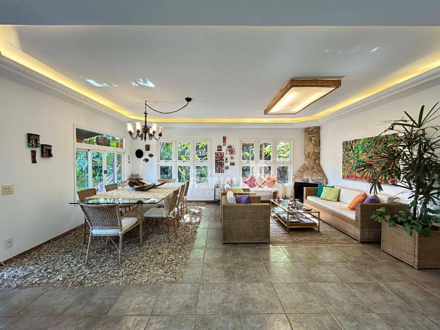 Casa de Condomínio à venda e aluguel com 3 quartos, 370m² - Foto 4
