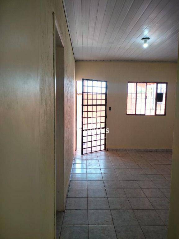 Casa à venda com 3 quartos, 250m² - Foto 5