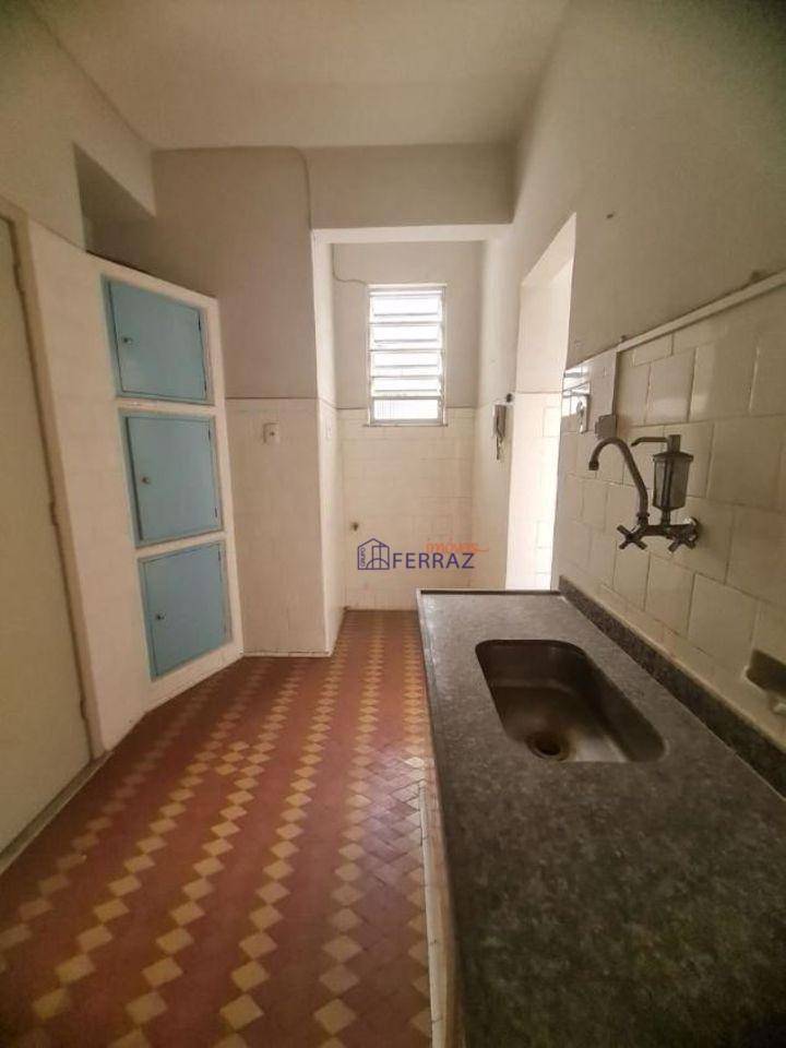 Apartamento à venda com 2 quartos, 80m² - Foto 2