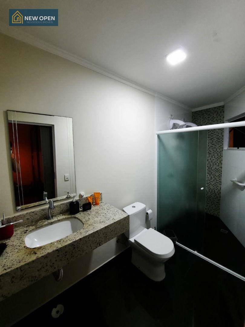 Casa à venda com 4 quartos, 200m² - Foto 26