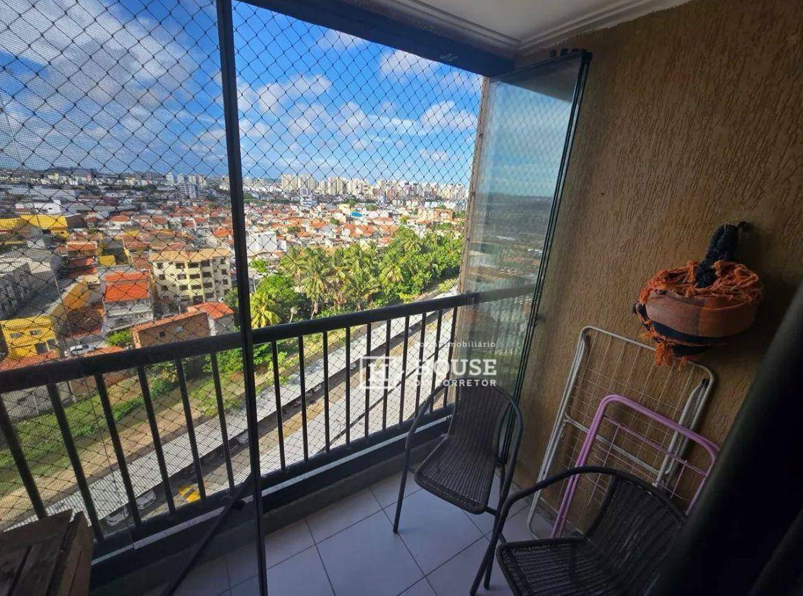 Apartamento à venda com 3 quartos, 80m² - Foto 2