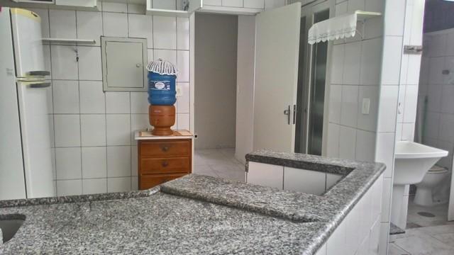 Apartamento à venda com 2 quartos, 80m² - Foto 11