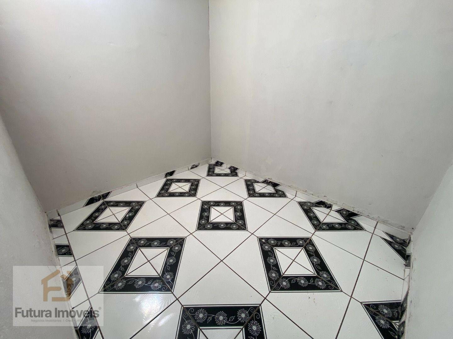 Casa à venda com 3 quartos, 75m² - Foto 12