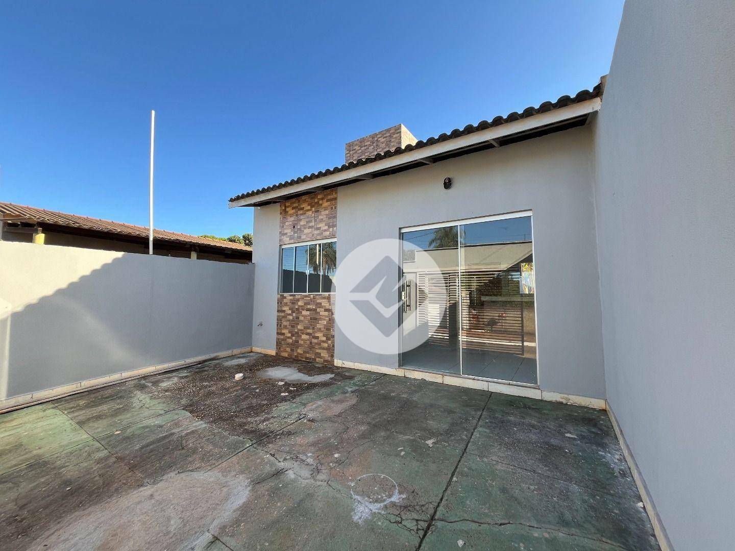 Casa à venda com 2 quartos, 52m² - Foto 1