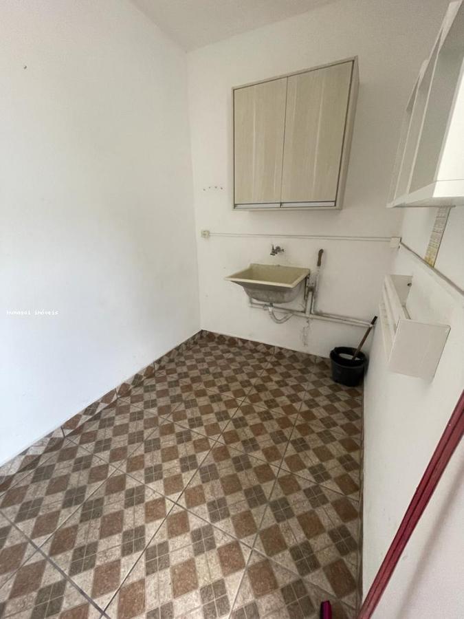 Apartamento à venda com 2 quartos, 75m² - Foto 21