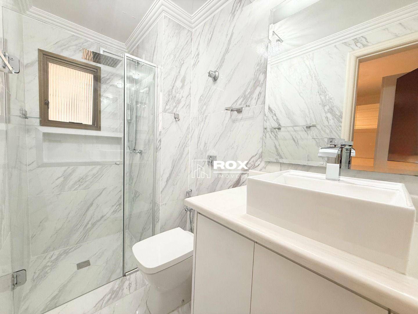 Apartamento para alugar com 3 quartos, 178m² - Foto 30