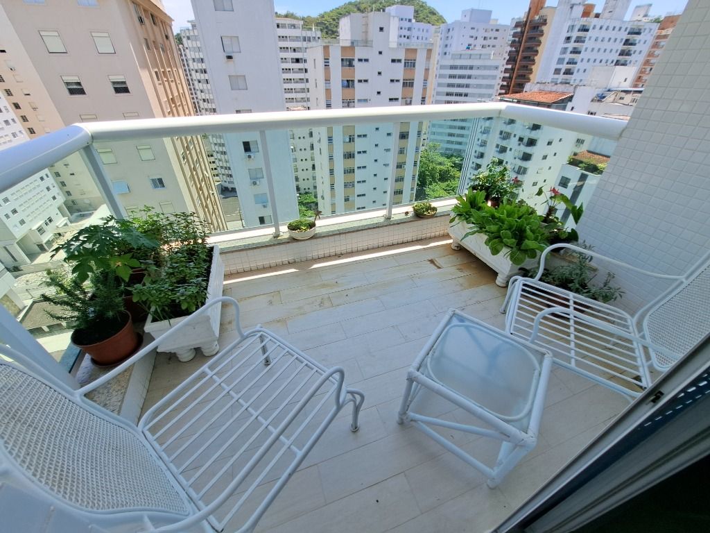 Apartamento à venda com 3 quartos, 140m² - Foto 4