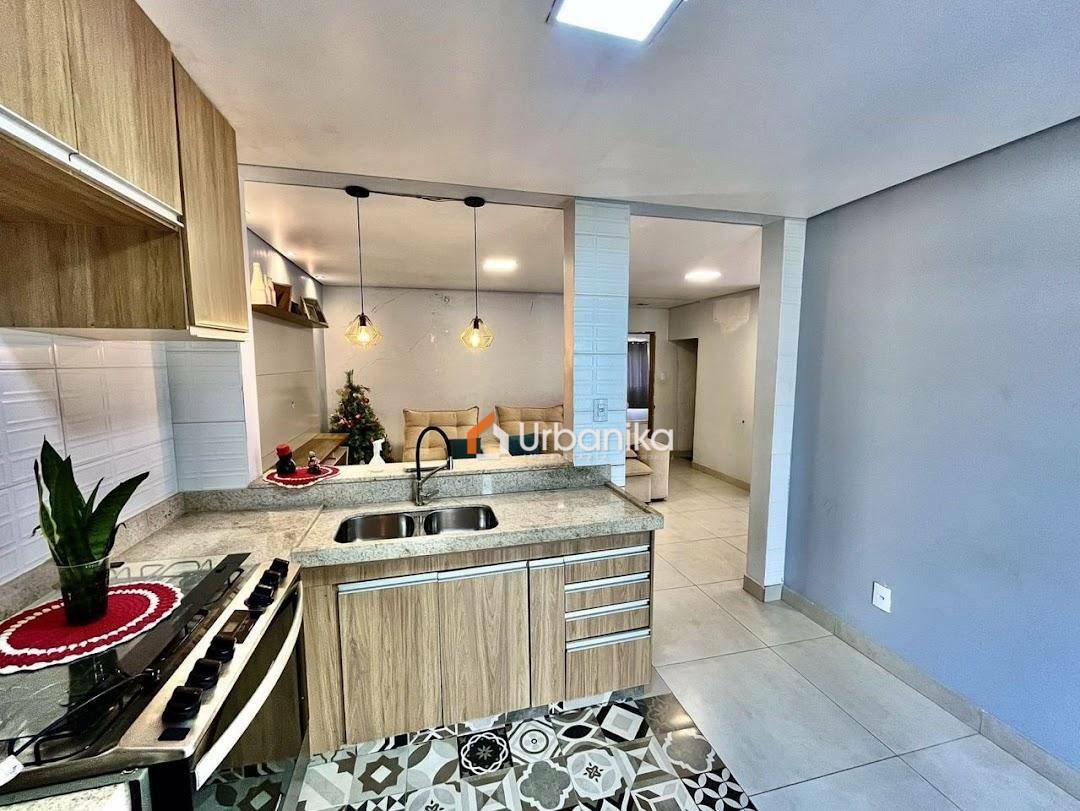 Casa, 5 quartos, 160 m² - Foto 2