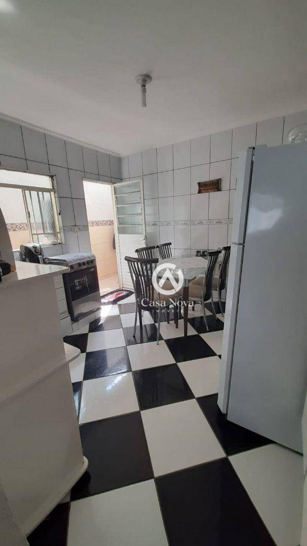 Casa à venda com 1 quarto, 64m² - Foto 12