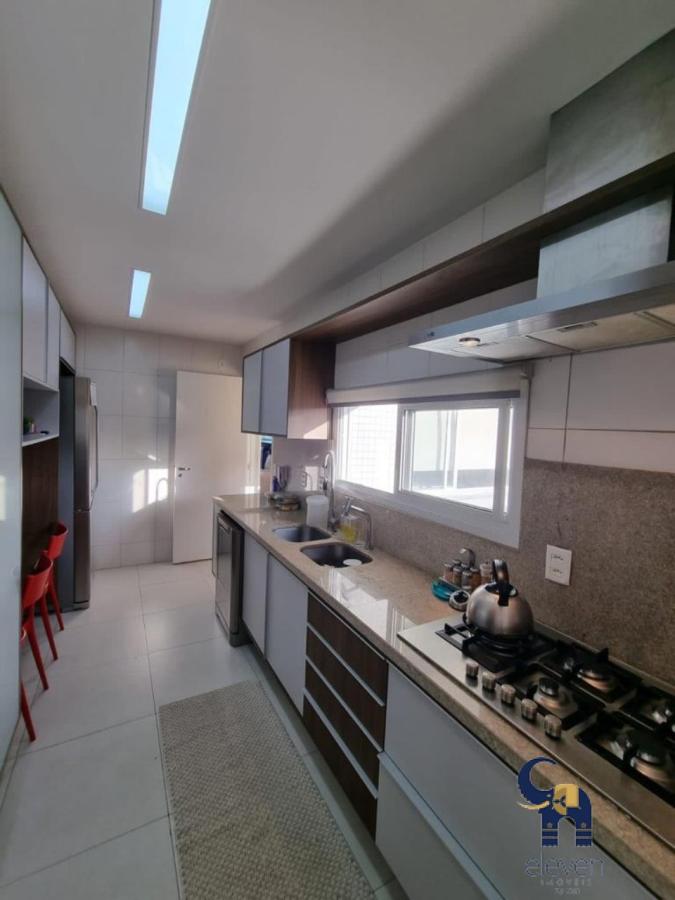 Apartamento à venda com 3 quartos, 188m² - Foto 28