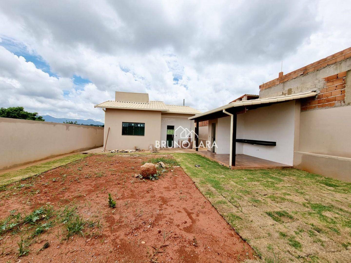 Casa à venda com 3 quartos, 150m² - Foto 4