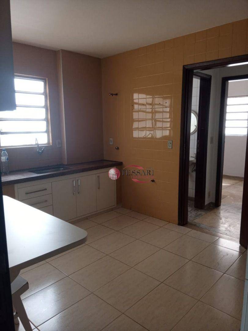 Apartamento para alugar com 2 quartos, 100m² - Foto 7