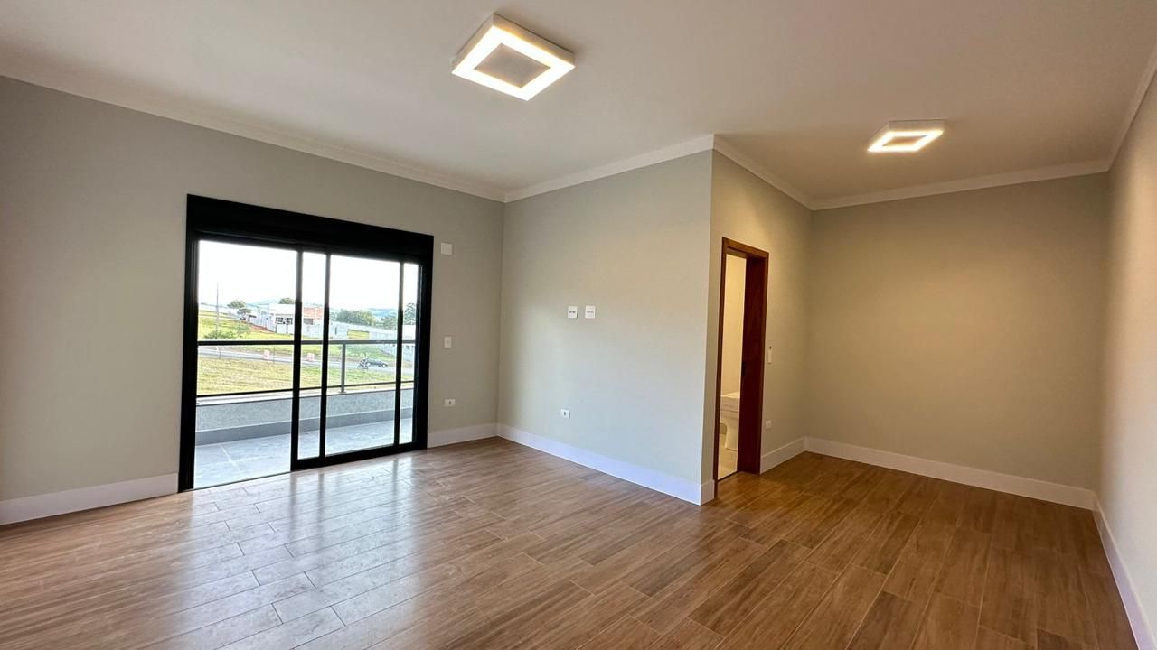 Casa à venda com 3 quartos, 268m² - Foto 11