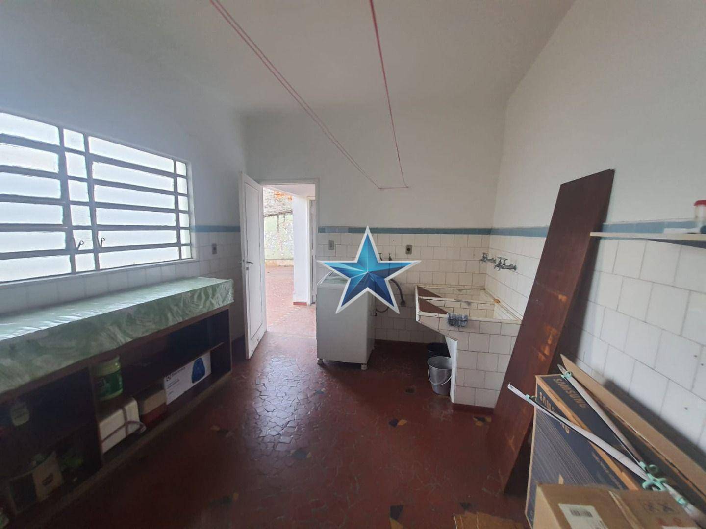 Sobrado à venda com 4 quartos, 300m² - Foto 56