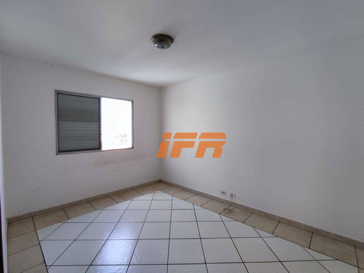 Apartamento à venda com 3 quartos, 143m² - Foto 15